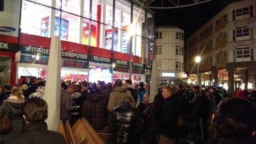 Drukte bij GTA V-launch - Media Markt Zoetermeer