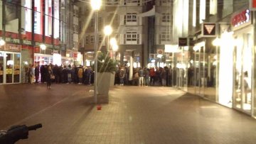 Drukte bij GTA V-launch - Media Markt Zoetermeer