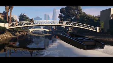 GTAV_LAUNCH_MULTI_PEGI_UK_1080_058.jpg
