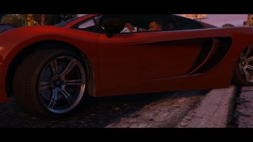 GTAV_LAUNCH_MULTI_PEGI_UK_1080_254.jpg