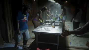 GTAVI An Extended Look screencap 1008