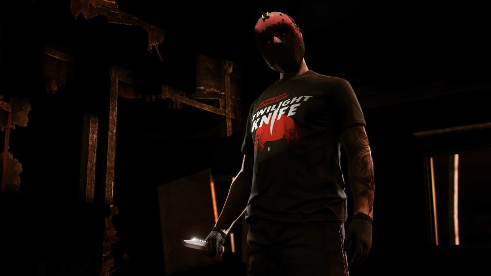 Man met een masker en een mes in een enge ruimte die doet denken aan het spel Manhunt. Op het man zijn shirt staat 'Twilight Knife'.